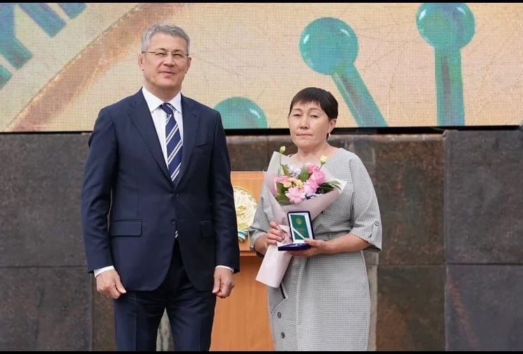 Указом Главы Башкортостана Радия Хабирова от 9 июня 2021 года в республике учредили медаль «За трудовую доблесть». Она вручается за профессиональное мастерство, многолетний добросовестный труд, за высокие трудовые достижения