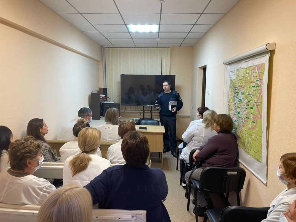 В Иглинской ЦРБ прошла очередная профилактическая беседа о кибермошенничестве и финансовой безопасности