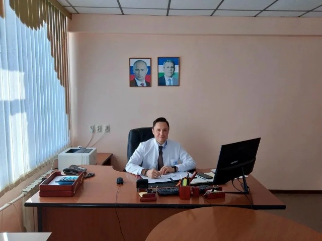 Сегодня на должность главного врача ГБУЗ РБ Иглинская ЦРБ назначен Галиуллин Артур Рифович