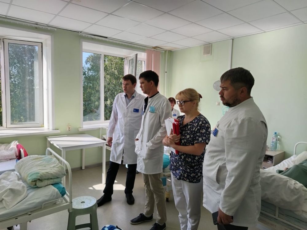 Главный врач провел еженедельный обход в отделениях Иглинской ЦРБ