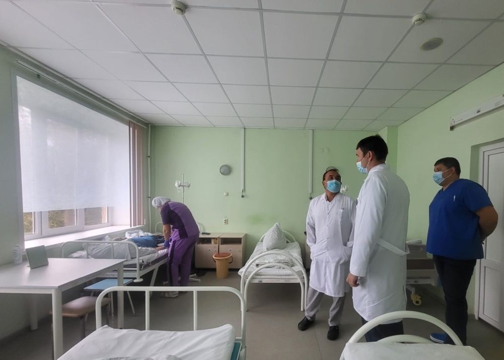 Главный врач провел плановый обход в терапевтическом, хирургическом и педиатрическом отделениях Иглинской ЦРБ