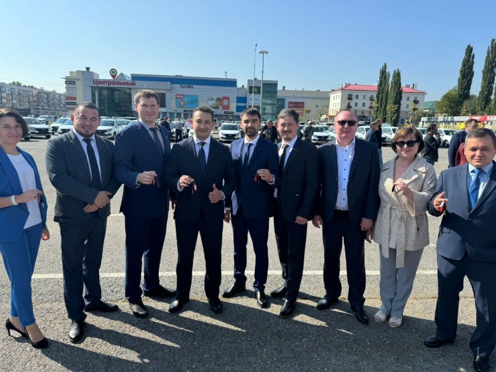 Сегодня автопарк Иглинской ЦРБ пополнился 4 новыми автомобилями